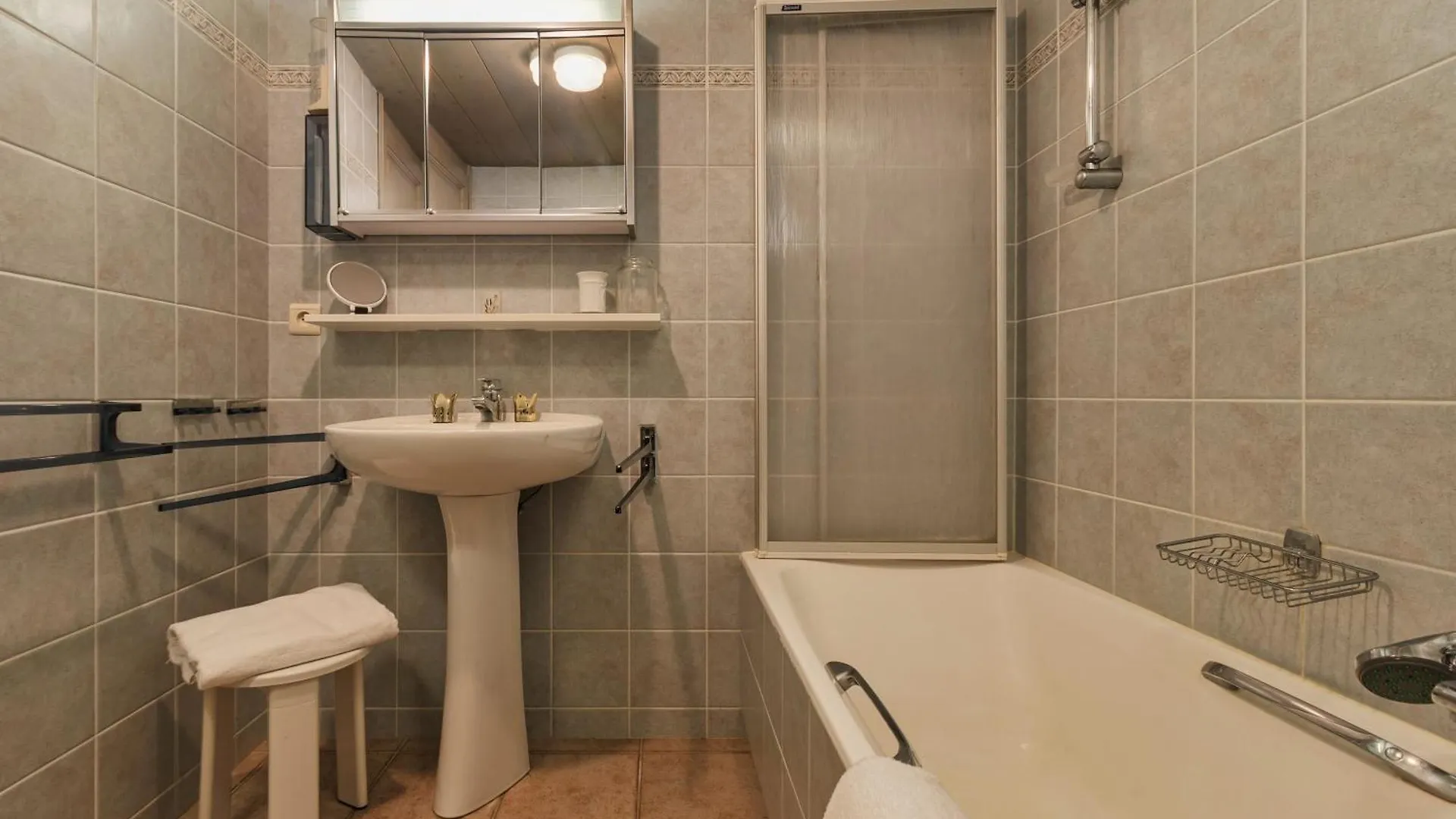 Chalet Du Brevent Ski In - Ski Out - Happy Rentals Chamonix